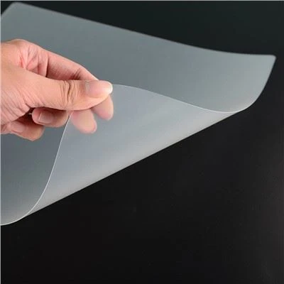 Tapete de mesa transparente